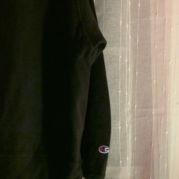 champion crew 🎱 - Picture 1 of 2